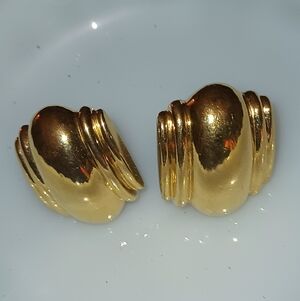 St John Gold Plated Chunky Clip Earrings